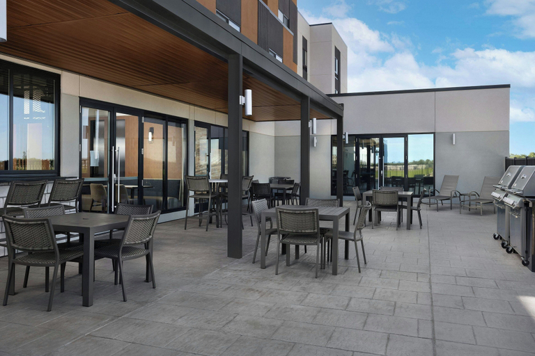 Food & Drinks 5, Fairfield Inn & Suites by Marriott Sikeston, New Madrid