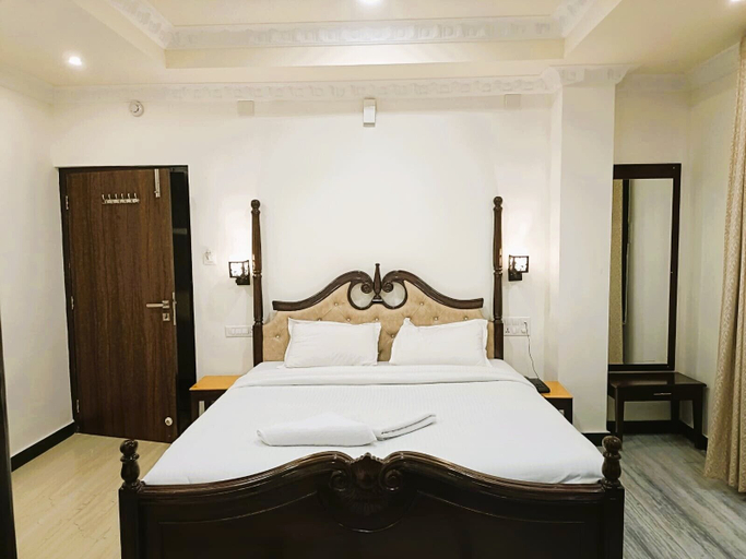 Bedroom 4, Hotel Jheel Mahal, Udaipur