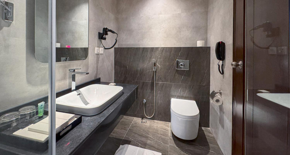 Bathroom 4, Best Western Hotel City Center Gujranwala, Gujranwala