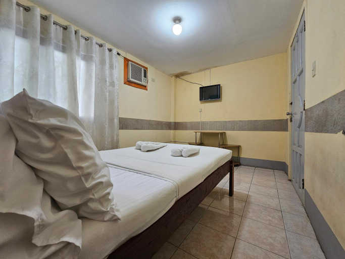 Bedroom 2, The Pioneer Hotel, Polomolok