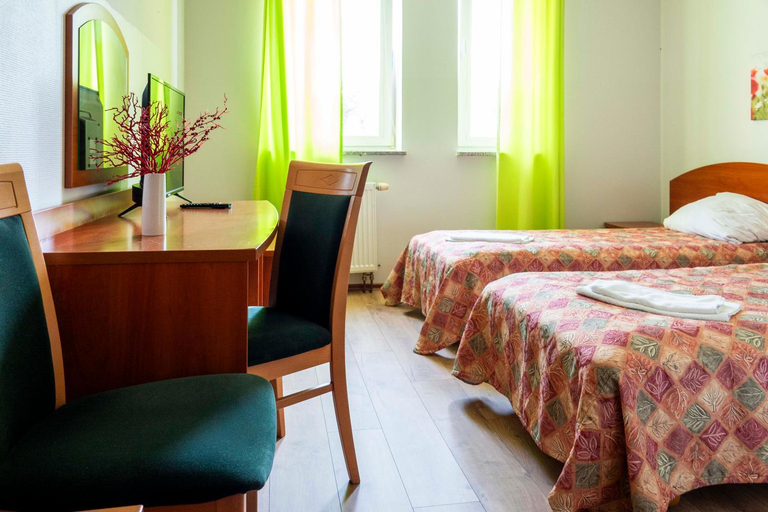 Bedroom 2, Sami Swoi Kluki 1A, Bełchatów