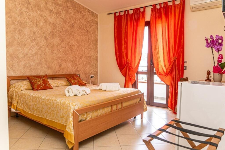 Bedroom, Cilentiamo, Salerno