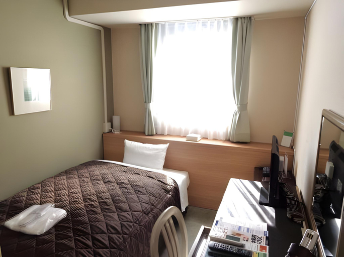 Bedroom 2, Takasaki Urban Hotel, Takasaki