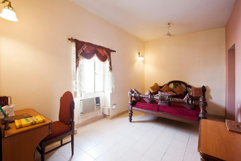 Bedroom 4, Pallavi International Hotel, Varanasi