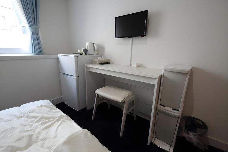 Bedroom 12