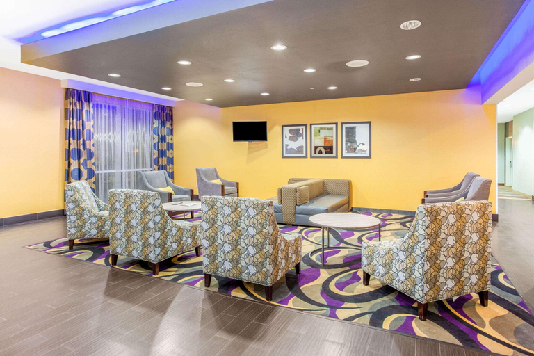 Public Area 3, La Quinta Inn Suites Luling, Caldwell