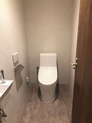 Bathroom 8