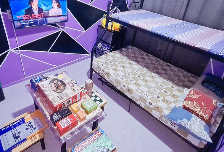 Facilities, Yuzons Bedspacer and Transient Home Staycation, Parañaque