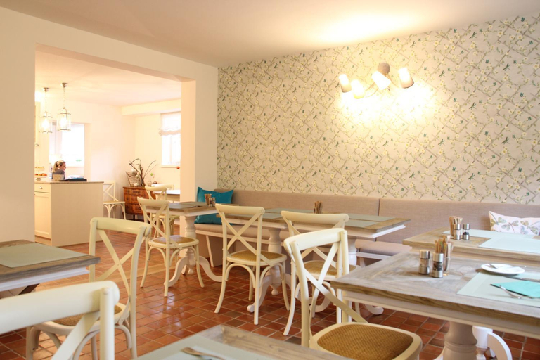 Food & Drinks 3, The Little Guesthouse, Salzburg