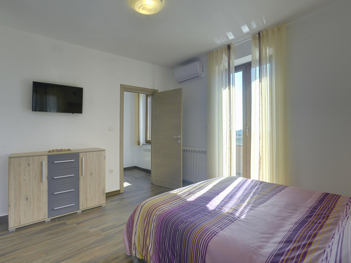 Bedroom 3, Holiday Home in Liznjan near the Beach, Ližnjan