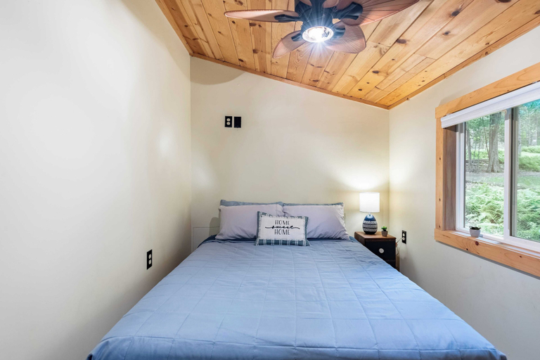 Bedroom 3, Arrowhead Lake Retreat by Avantstay Shared Pool, Game Room, Firepit, Monroe