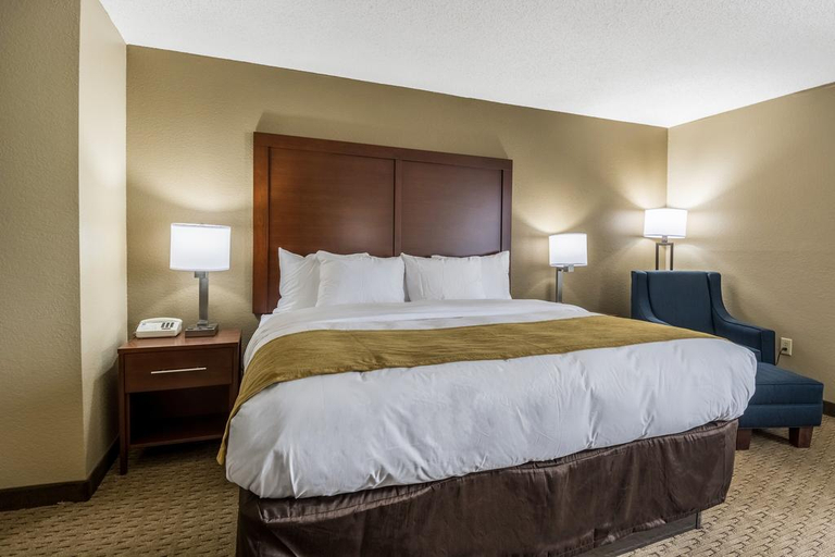 Bedroom 4, Comfort Inn N Myrtle Beach Barefoot Landing, Horry