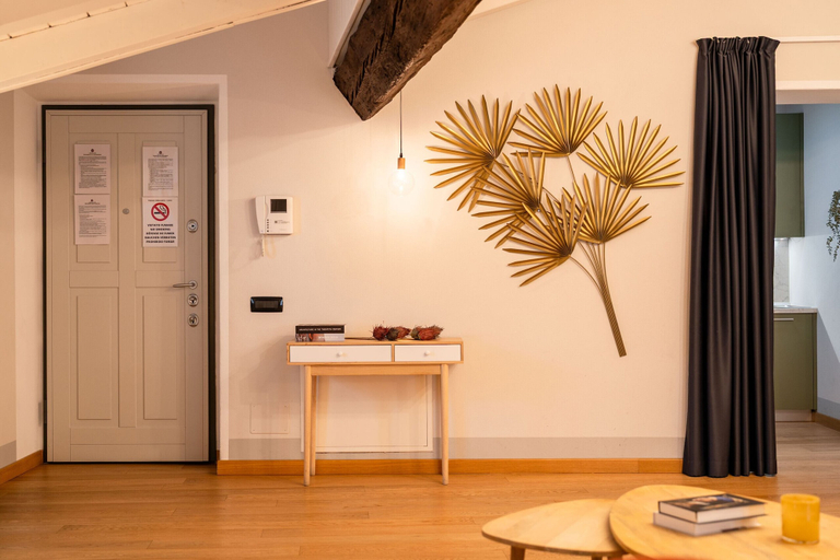 Room 5, Palazzo Odescalchi by Wonderful Italy - Apt 9, Como