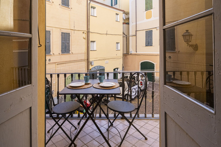 Room 2, Casa Schiaffino 2 by Wonderful Italy, Savona