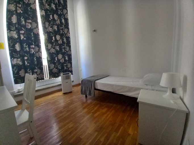 Room 5, Cavour 46 First in Firenze, Florence