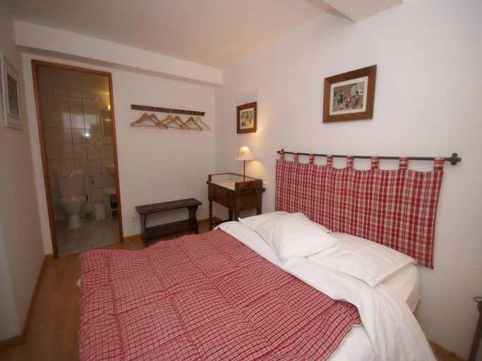 Bedroom 2, Apartment in Riquewihr with Terrace, Haut-Rhin