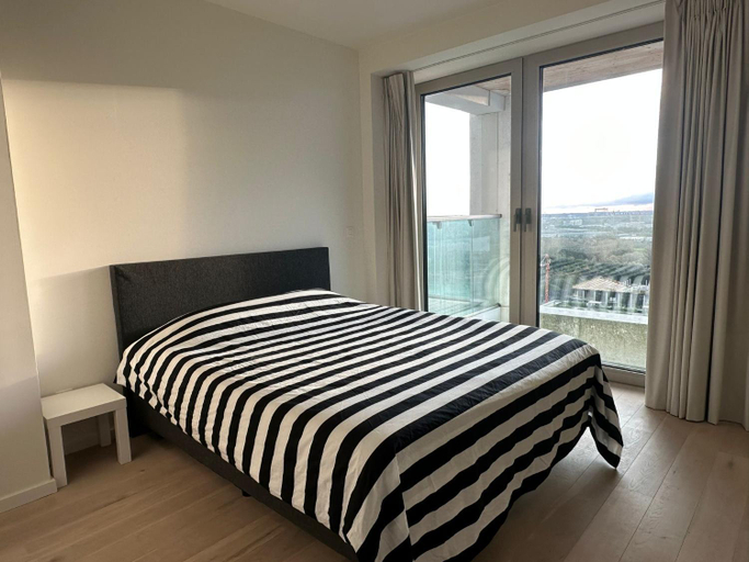 Others 5, Luxurious Apartment with Panoramic View, Antwerpen