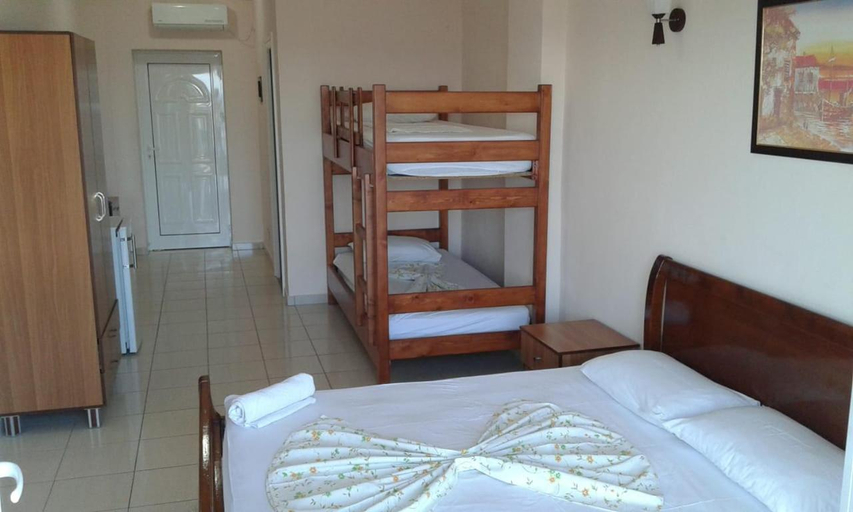 Bedroom 4, Oasis Drymades Hotel, Vlorës