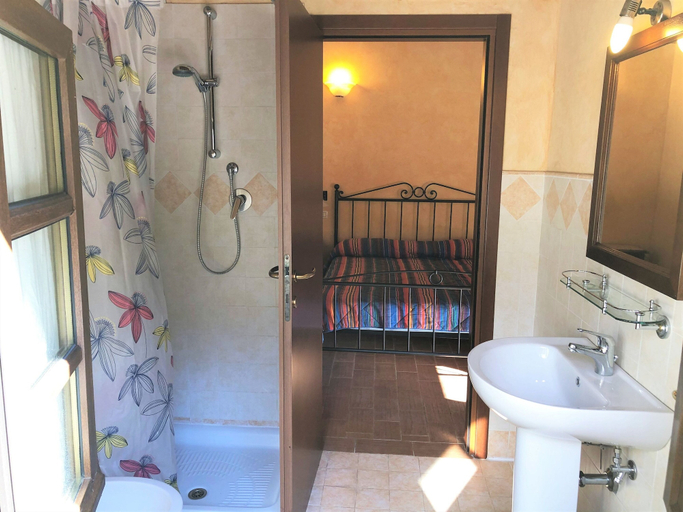 Bathroom 3, Farmhouse in Apecchio With Pool & Spa, Pesaro E Urbino
