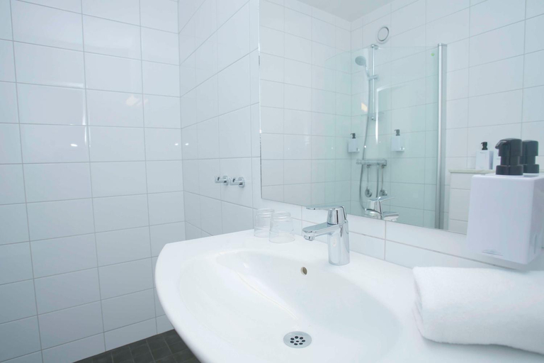 Bathroom 4, Scandic Klaralven, Karlstad