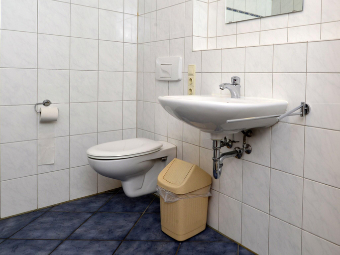 Bathroom, Grosse Ferienwohnung in Willingen mit Balkon, Waldeck-Frankenberg