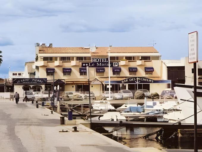 Exterior view 2, Le Maray, Gard