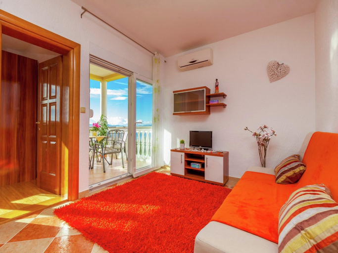 Bedroom 2, Apartment in Dramalj by the Seafront, Crikvenica