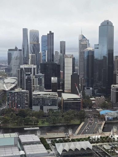 Others 3, Spectacular Three Bedroom Suite, Melbourne
