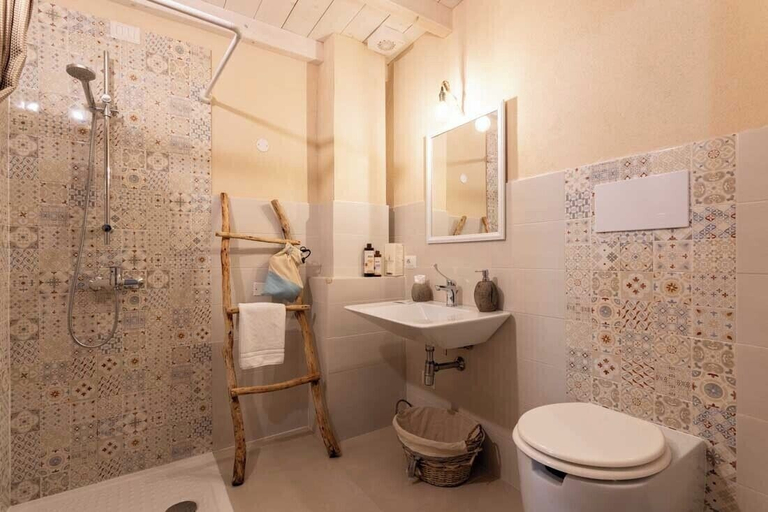Bathroom 3, IS PERDAS, Nuoro
