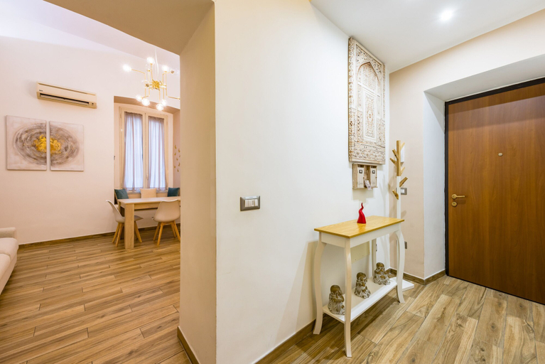 Room 3, Carlo III Apartment by Wonderful Italy, Napoli
