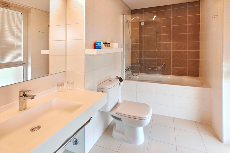 Bathroom 5, Hotel Molindrio Plava Laguna, Vrsar