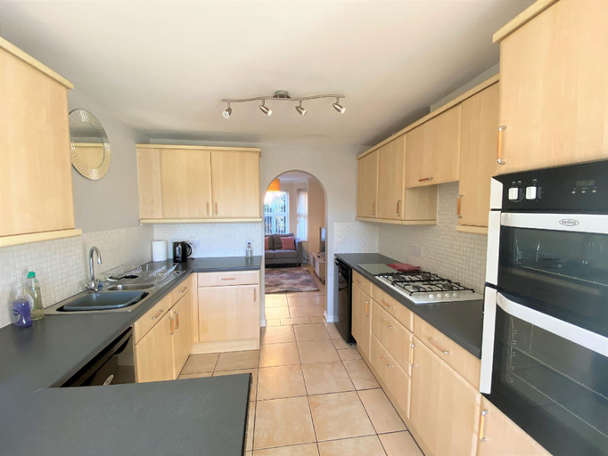 Others 5, Johnson Townhouse, Northamptonshire