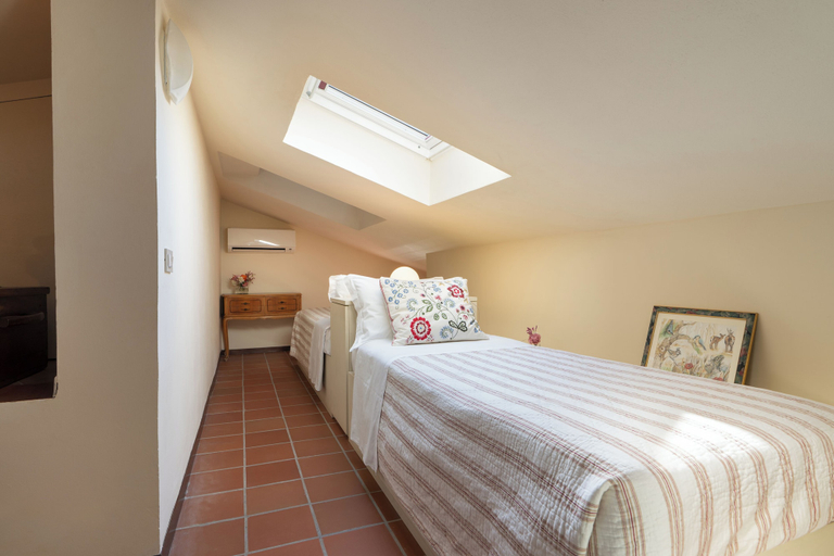 Bedroom 3, Villa Tramonto, Florence
