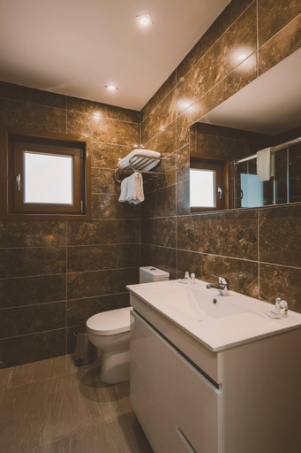 Bathroom 3, Quinta do Lameiro, Tarouca