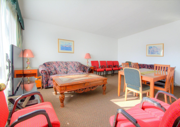 Public Area 2, Motel 6 Lethbridge, AB, Division No. 2