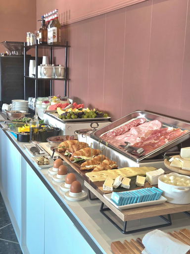 Food & Drinks 5, Albium Hotel, Savona