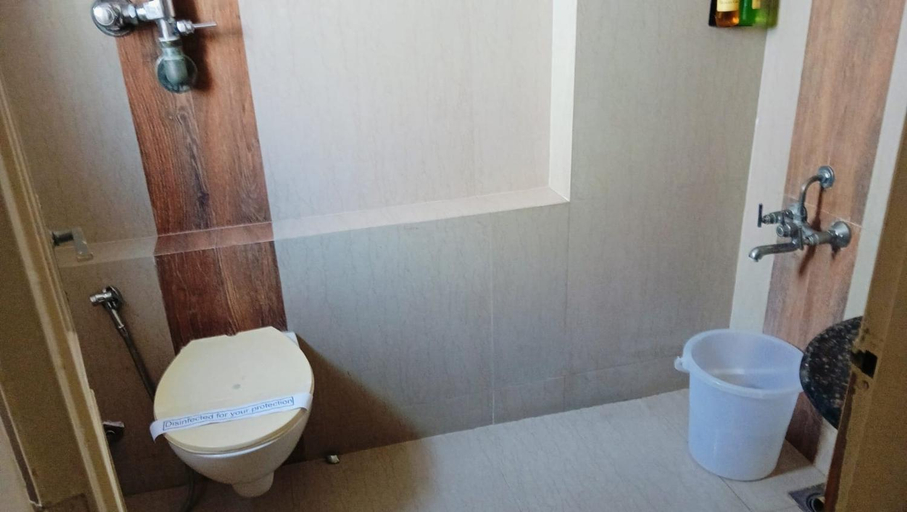 Bathroom 5, Hotel Crown, Ahmadabad