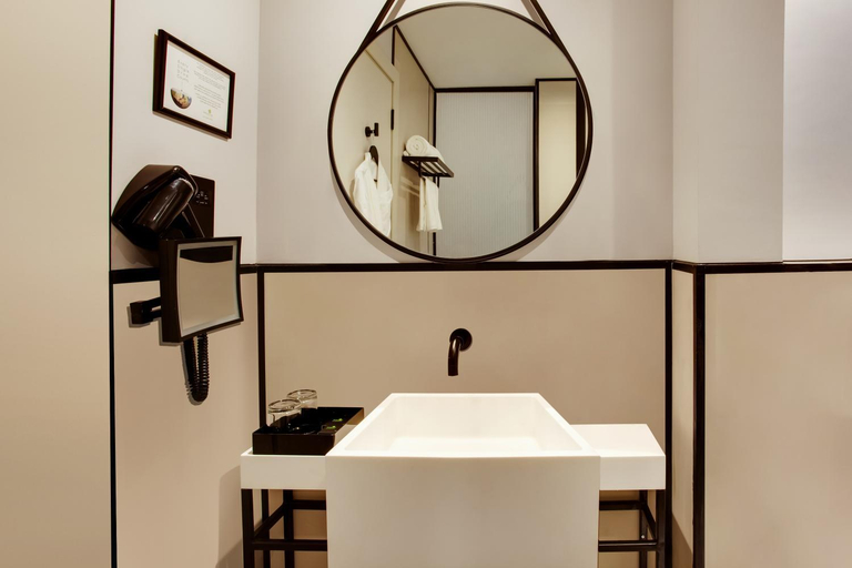 Bathroom 5, The District Hotel, Dubai