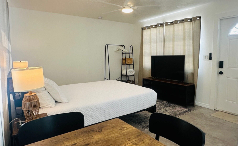 Bedroom 3, Wilton Manors Guesthouse, Broward