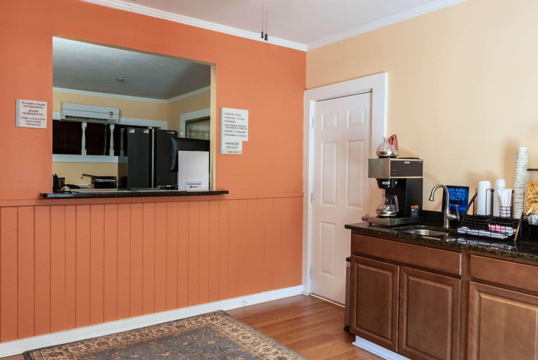 Public Area 2, Rodeway Inn & Suites Seneca, Oconee