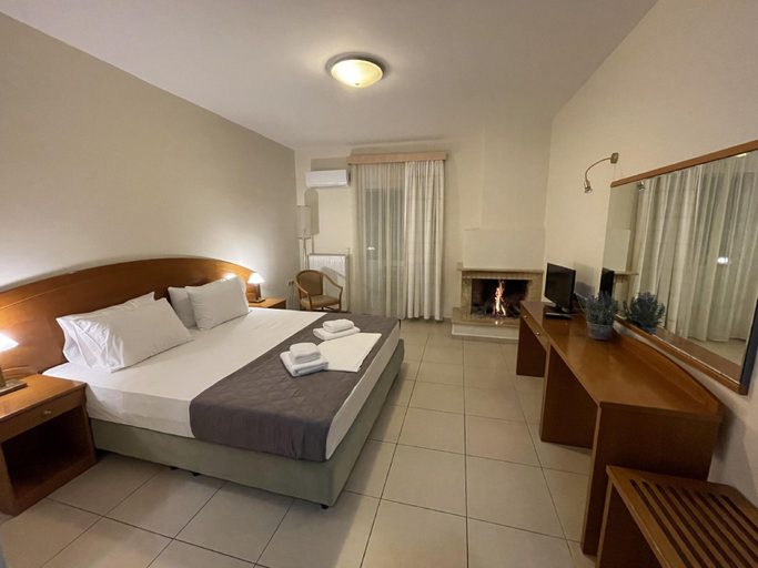 Bedroom 2, Corinthian Village, Peloponnese