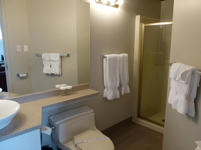 Bathroom 4, Hotel du Jardin, Le Domaine-du-Roy