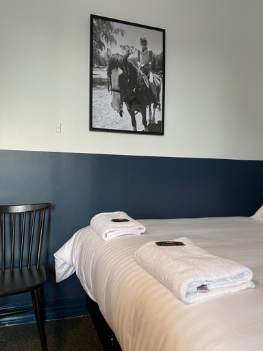 Others 1, Royal Hotel Oberon, Oberon