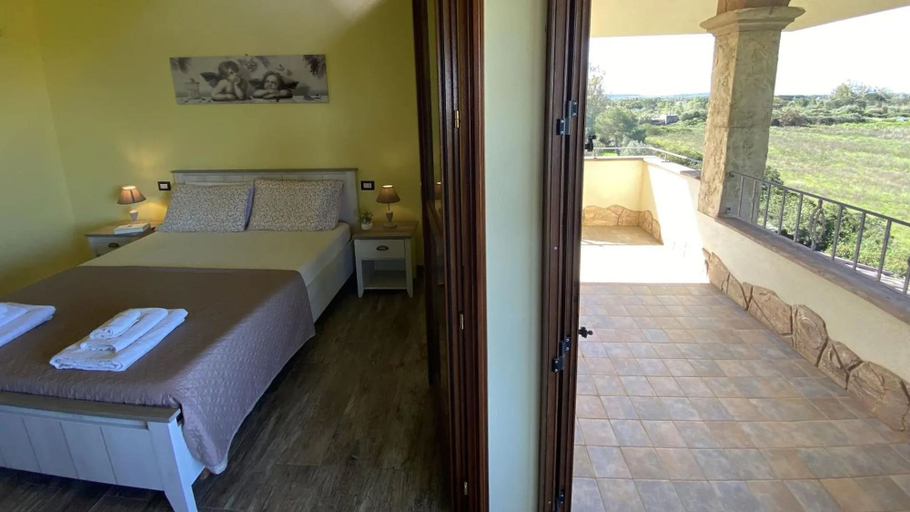 Room 2, Sardinia Re - Country Villa Pala Venalza Flat 2, Sassari