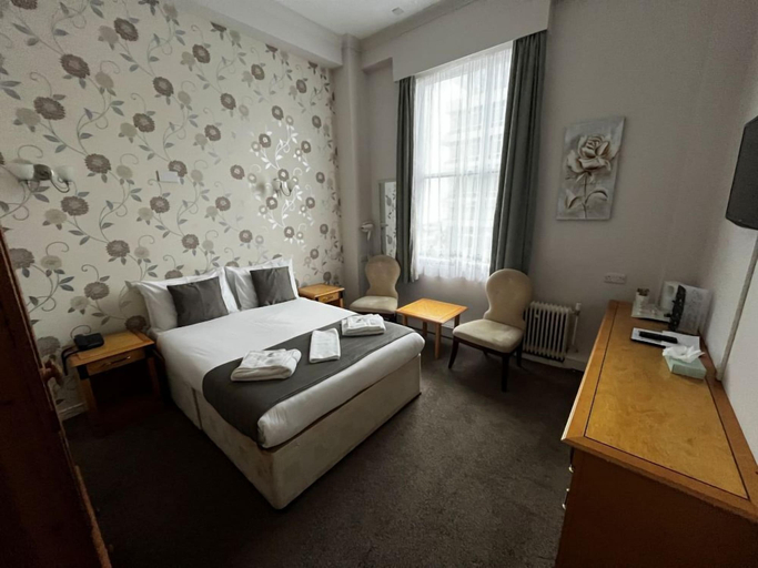 Bedroom 2, The Cumberland Hotel, East Sussex