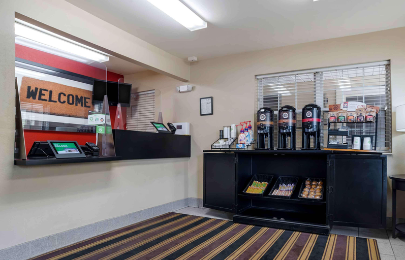 Food & Drinks 5, Studio 6 Extended Stay Huntsville, AL - US Space & Rocket Center, Madison