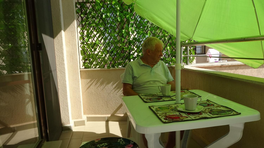Food & Drinks, Seafront Apartment im Obzor Beach Resort, Byala