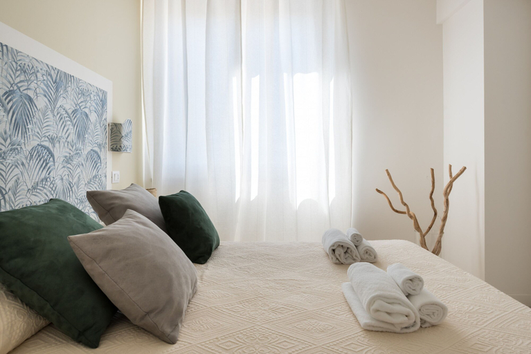 Room 2, Crispi Bilo 1 con Balcone - Locazione, Syracuse