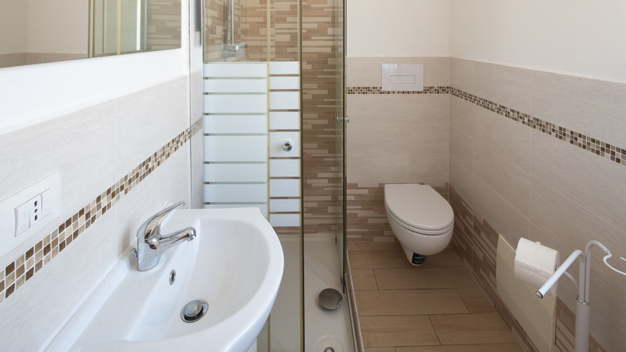 Room 2, Resinosa in Agrustos, Nuoro