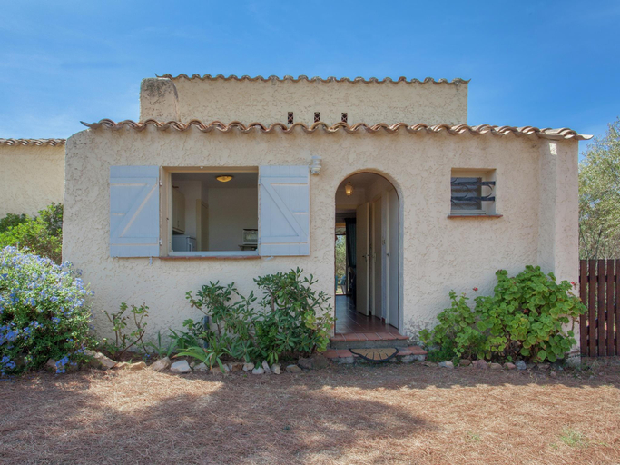 Others 4, Romantic Retreat in Cargese, Corse-du-Sud